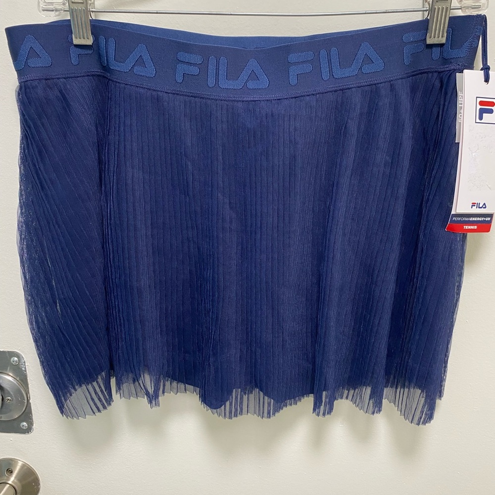 Fila Women's Navy Blue Pleated Skort,XL,w/attached shorts. Fancy and fun.50+UPF